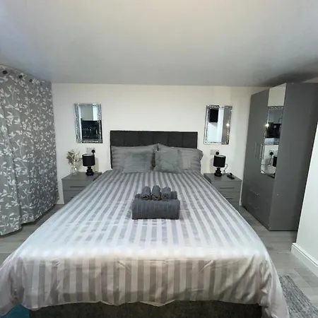 Lejlighed Comfy With Wi-fi And Smart Tv *