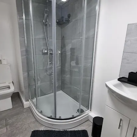 Comfy With Wi-fi And Smart Tv Apartment Leeds (West Yorkshire)