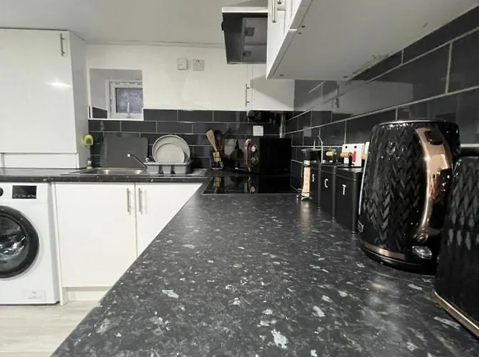 Comfy With Wi-fi And Smart Tv