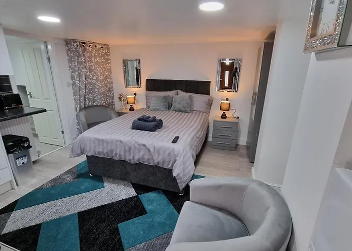 Апартаменты Comfy With Wi-fi And Smart Tv Лидс