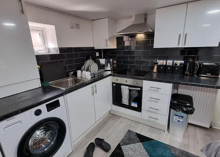 Comfy With Wi-fi And Smart Tv Apartment